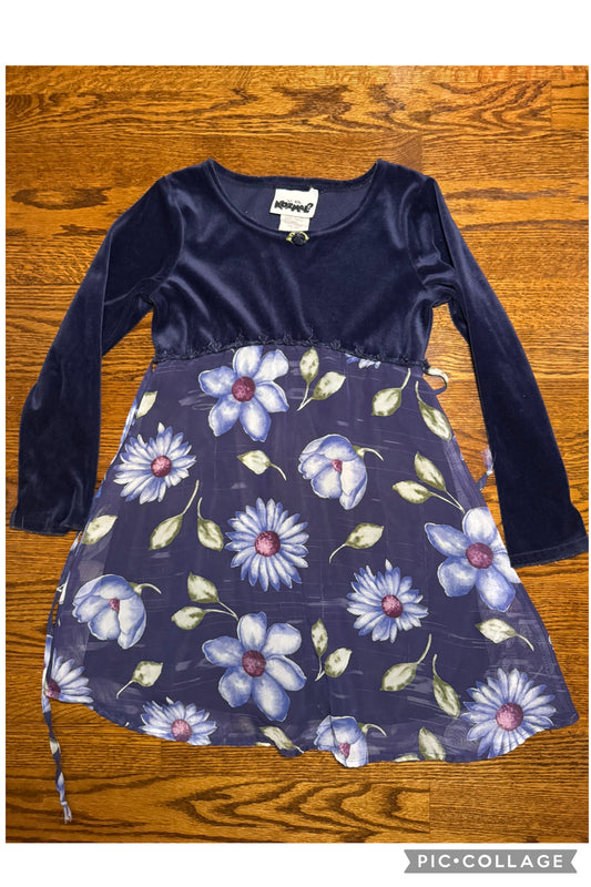 Dress - size Youth - 7 (S)