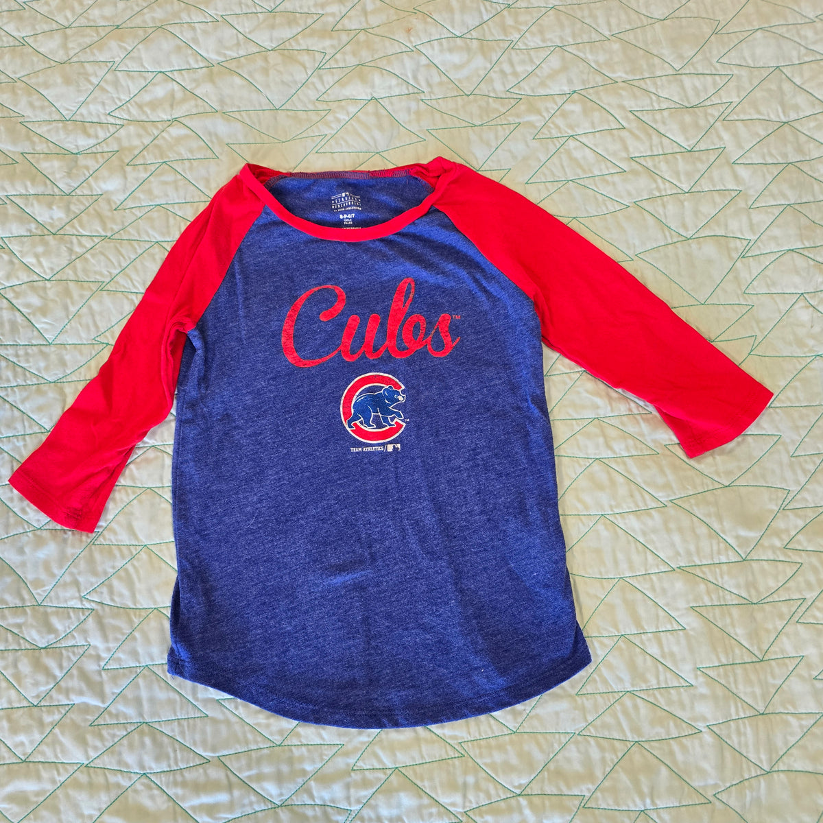 Chicago Cubs baseball tee, sz SM 6/7 - size Youth - 6 (S)