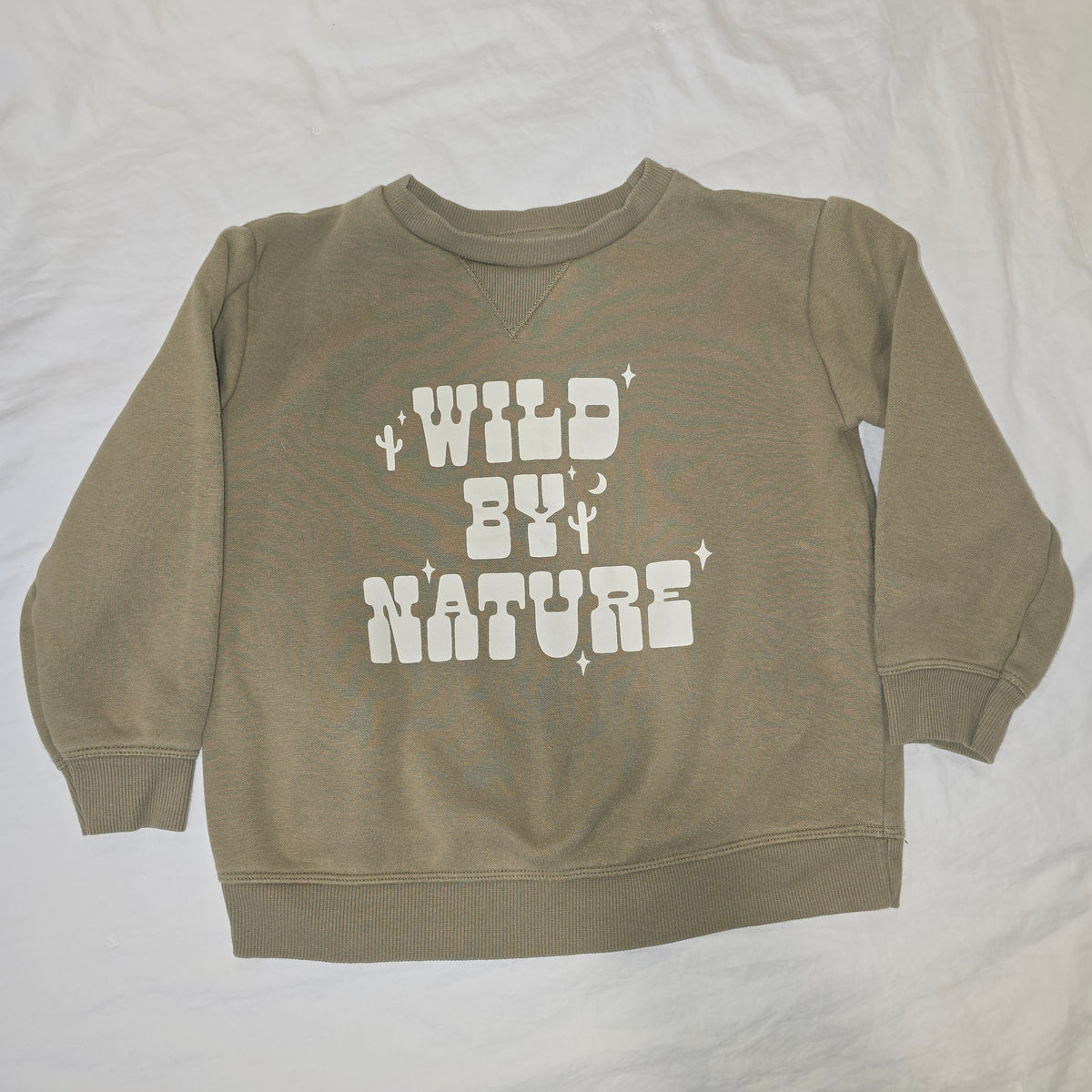 Wild by Nature crew sweatshirt, sz 6, - size Youth - 6 (S)