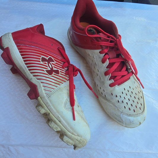 Under Armour, sz 6 wear on toes, soles - size Shoes - Kids 6