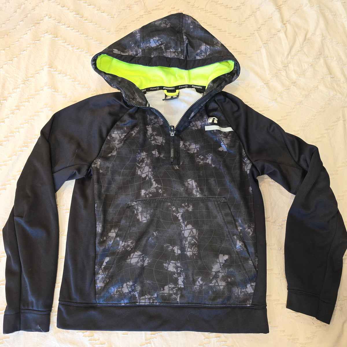 1/4 zip hoodie, lg 10/12 Russell - size Youth - 10 (L)