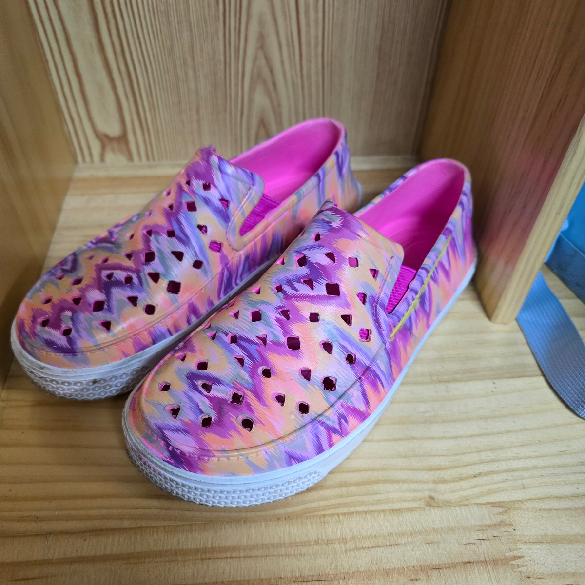 Jelly-like shoes, pink sz 13-1 - size Shoes - Kids 13