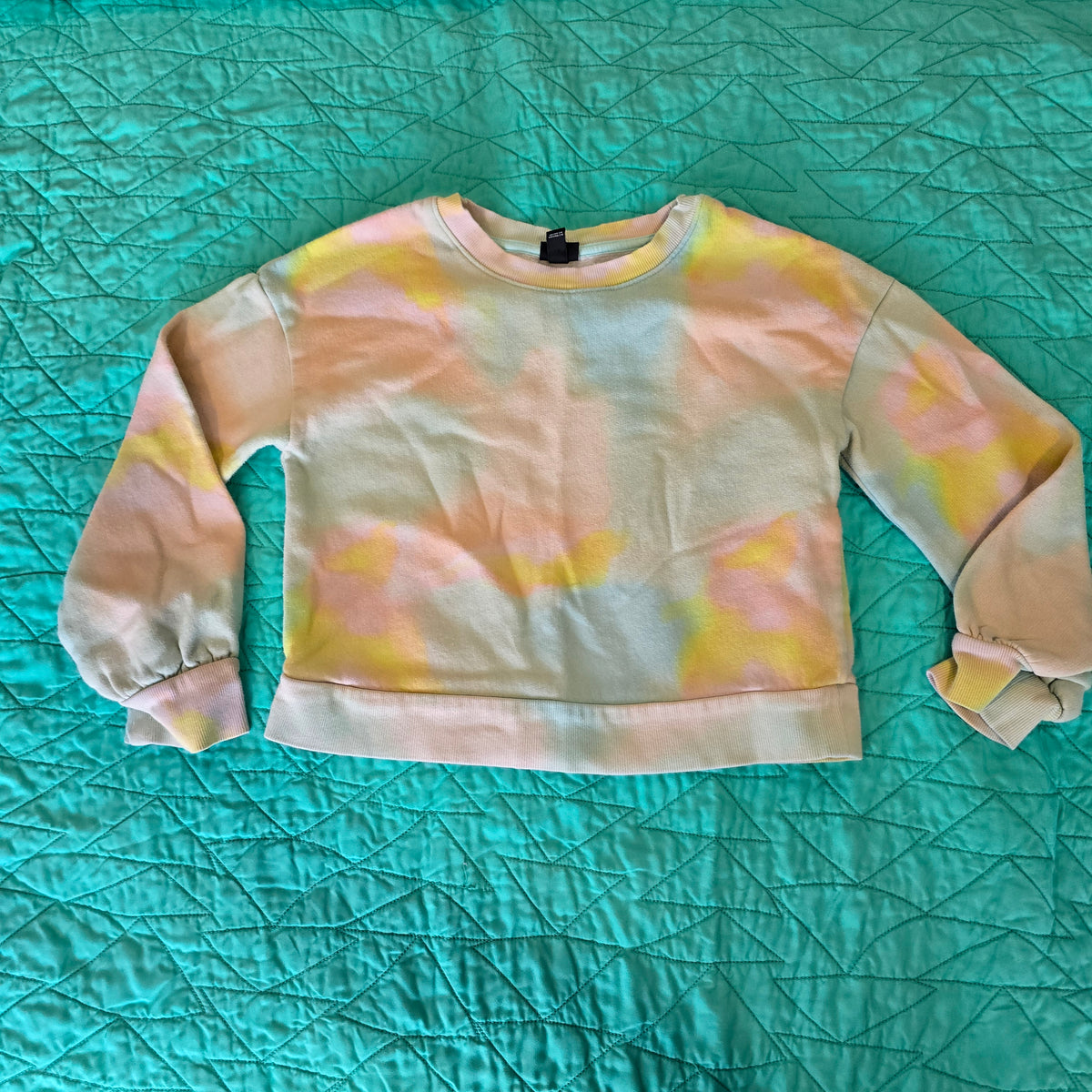 tie dye crew, sz 7/8 med GUC, Art Class - size Youth - 7 (S)