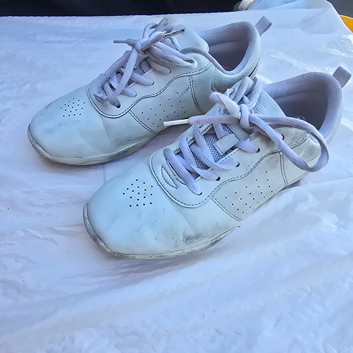 Cheer Shoe, sz 3 - size Shoes - Kids 3