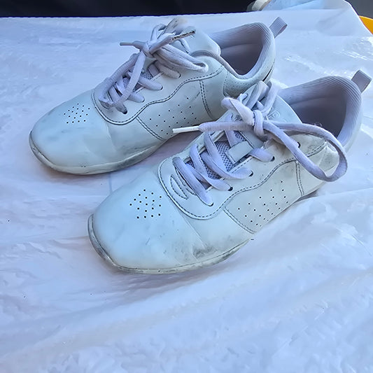 Cheer Shoe, sz 3 - size Shoes - Kids 3