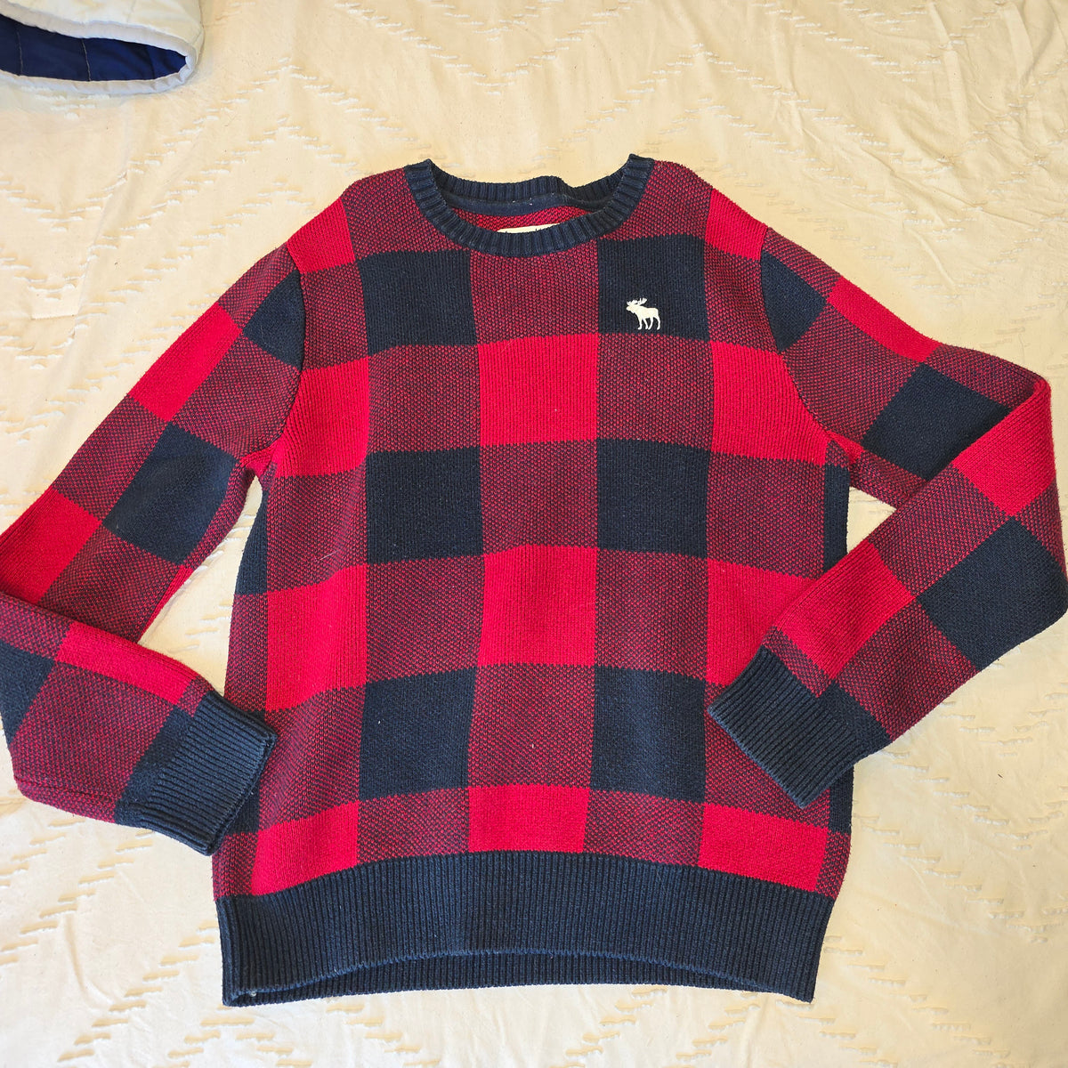red/navy plaid, sz 11/12 abercrombie kids - size Youth - 10 (L)