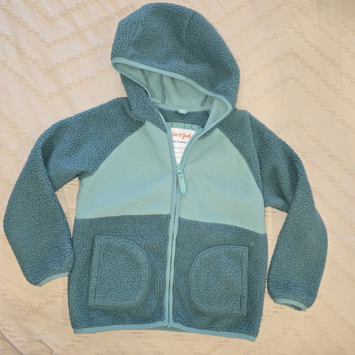 Cat&Jack fleece zip up, sz 6, GUC - size Youth - 6 (S)
