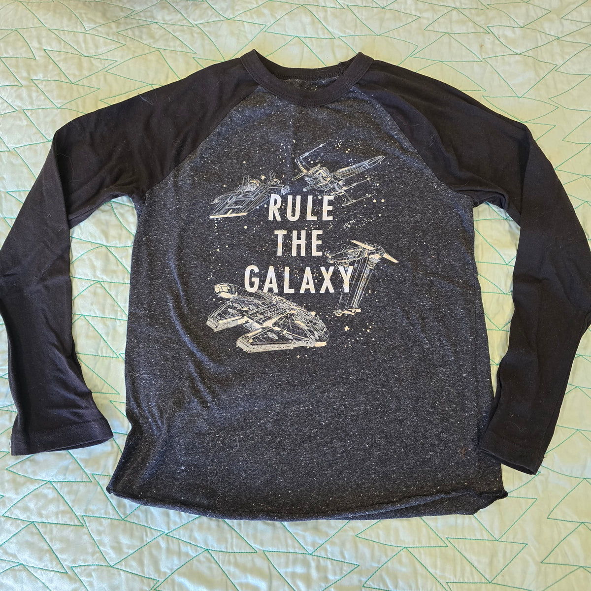 Star Wars long sleeve, Med 10/12 - size Youth - 8 (M)