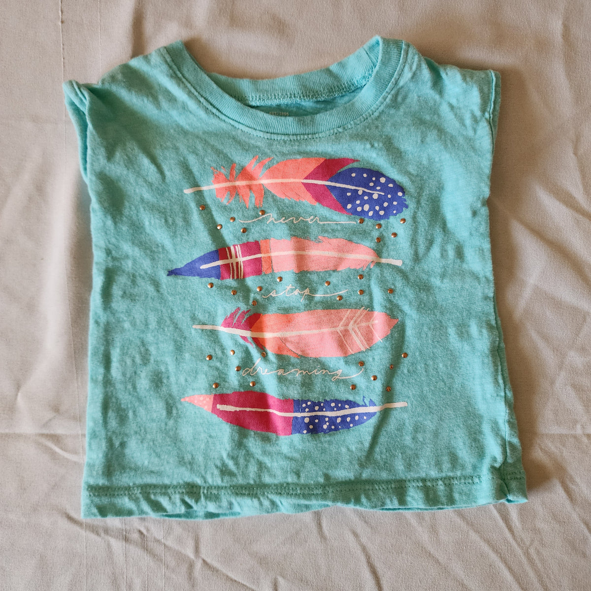 oshkosh feather tee, 12mo, VGUC - size Month - 9-12 / 12M