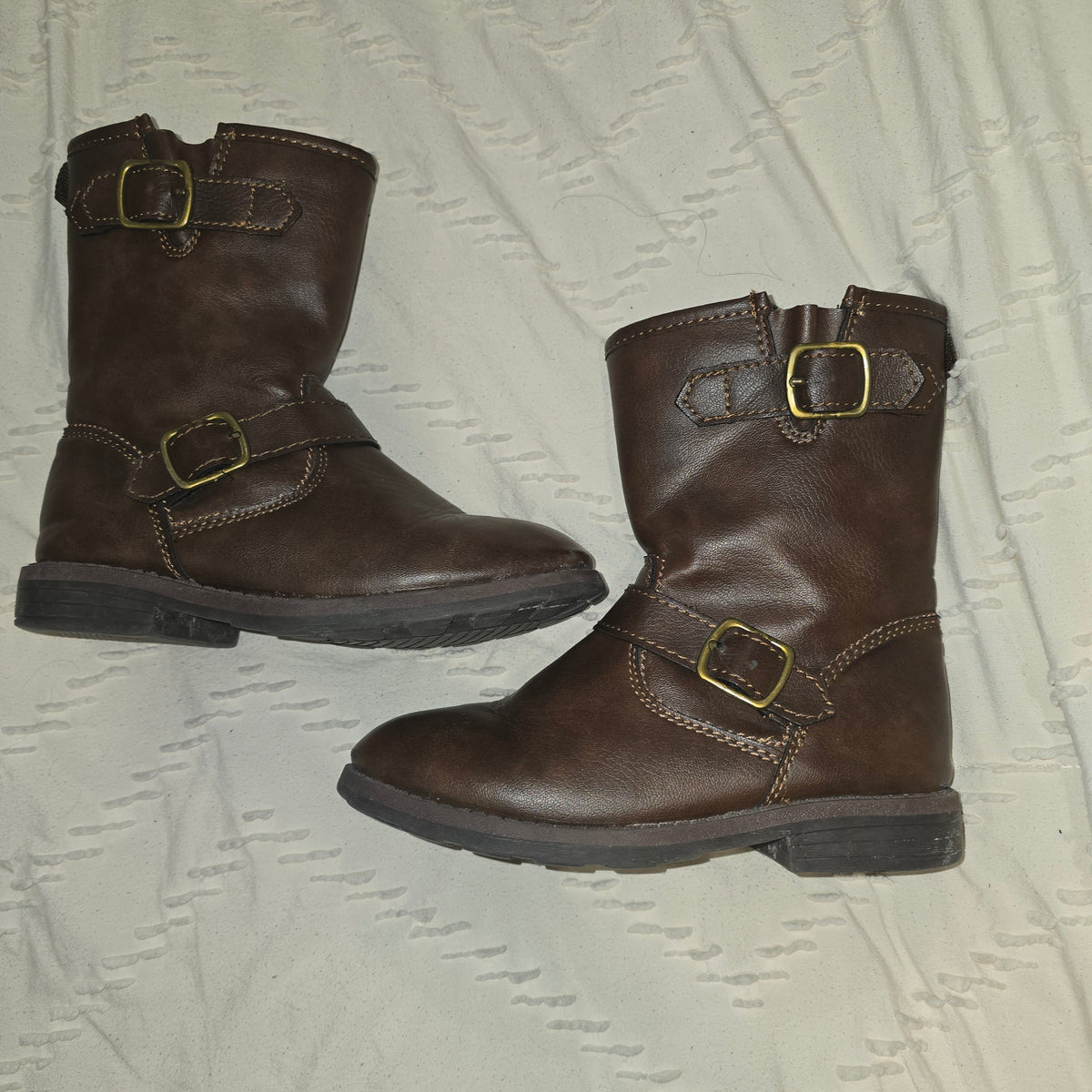 Carters buckle boot, sz 13 - size Shoes - Kids 13
