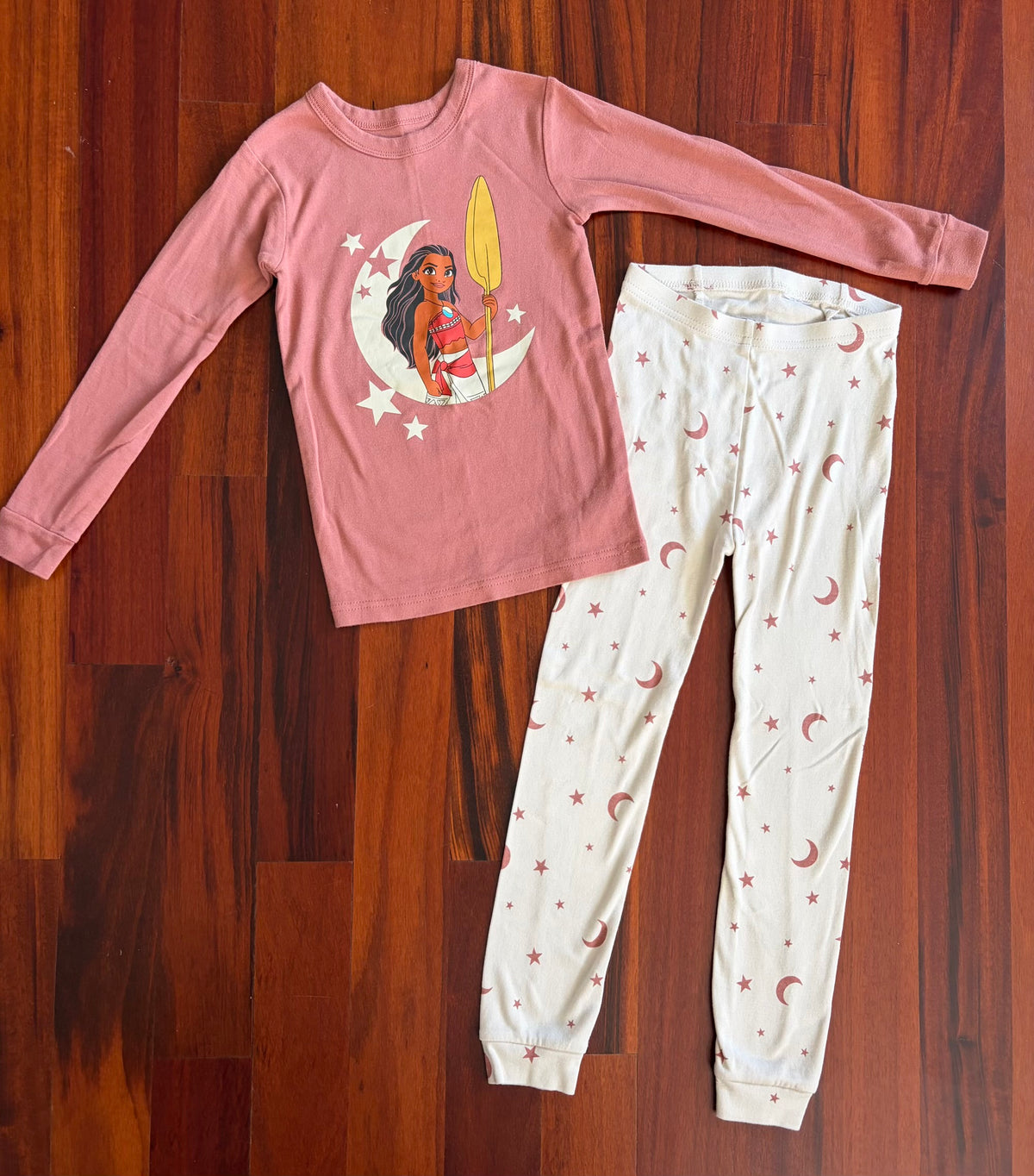 Moana PJs by Gap Kids - VGUC - note size is 6T - size Toddler - 5T