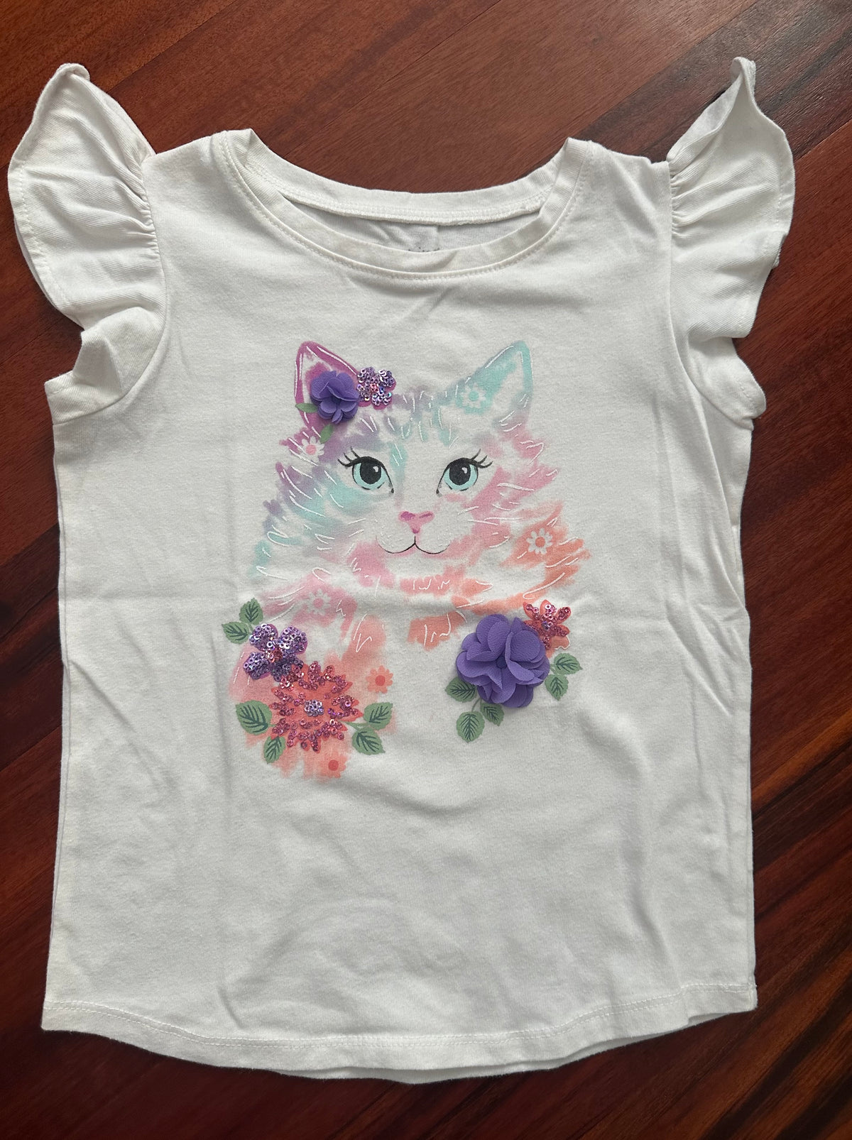 White s/s shirt w cat & ruffle sleeves, sequins - size Youth - 6 (S)