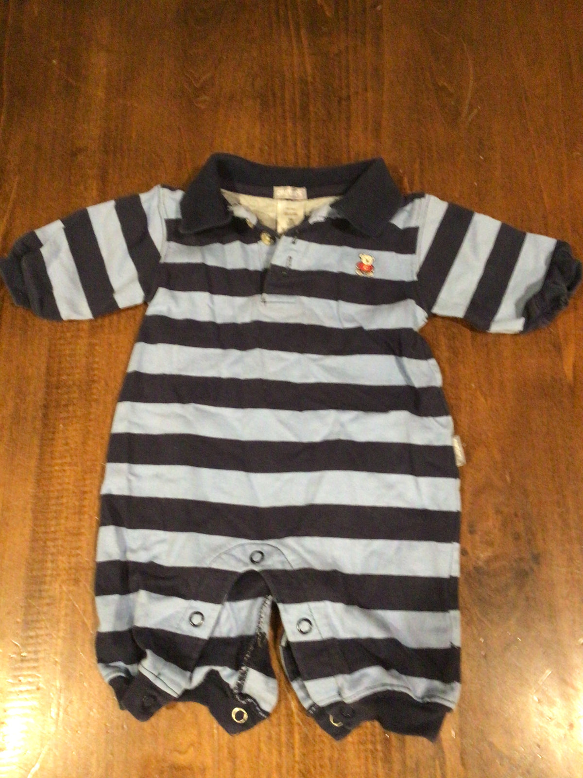 Carter's Onesie/Shorts Blue Stripes - size Month - 0-3 / 3M