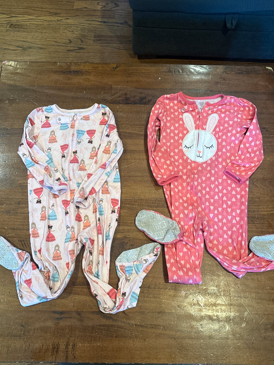 2 Pairs of Footed Pajama GUC - size Toddler - 5T
