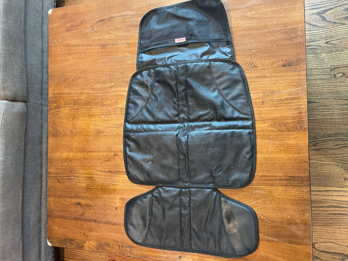 Munchkin Seat Protector