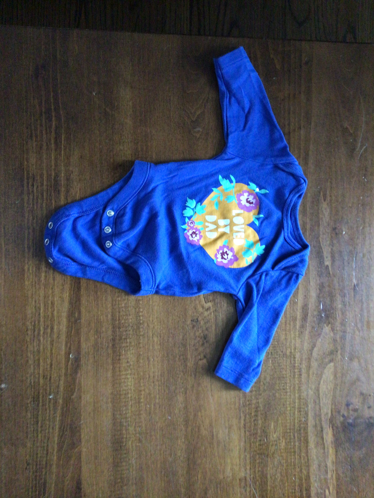 Old Navy L/S EUC Blue Loved By Dad - size Month - 0-3 / 3M