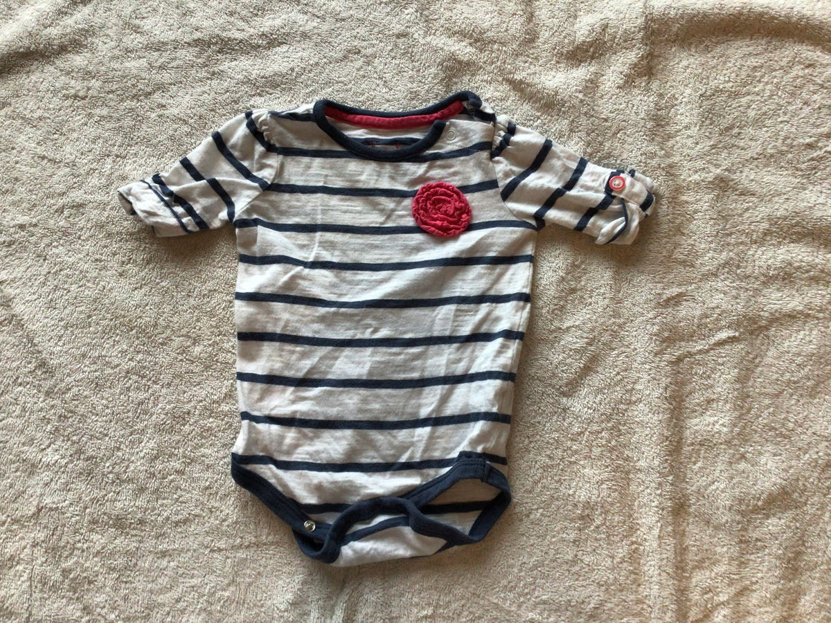 Cherokee 3/4 Sleeve EUC White w/ Blue Stripes - size Month - 0-3 / 3M