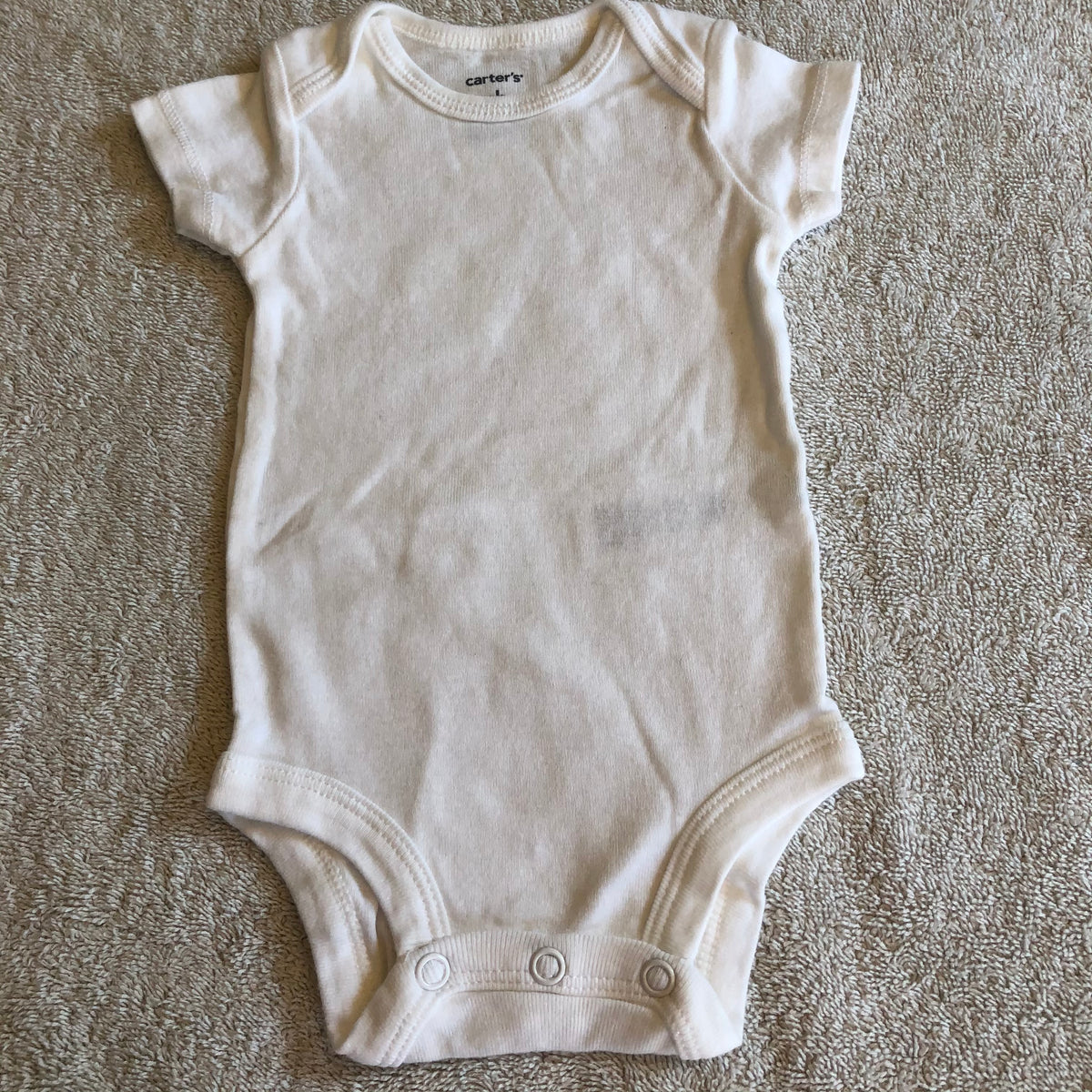 Carter's NWOT White S/S Onesie - size Month - Newborn