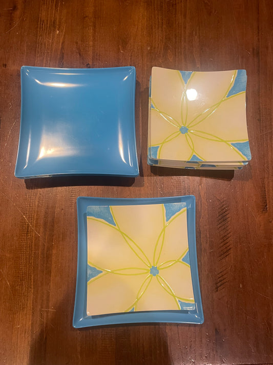 Set of 6 large and 6 small square plastic