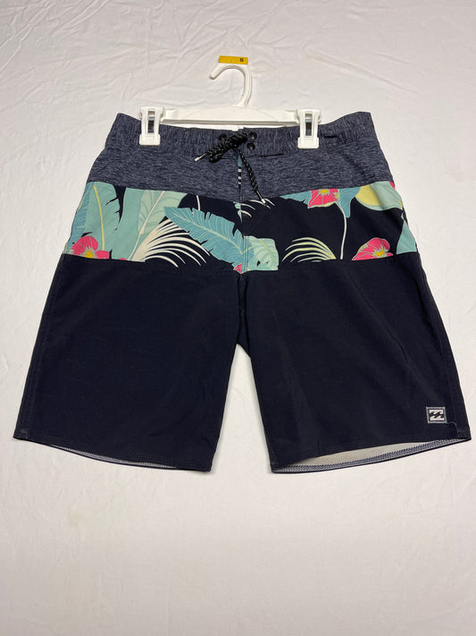 Billabong - size Teen/Men - XS (26-28)