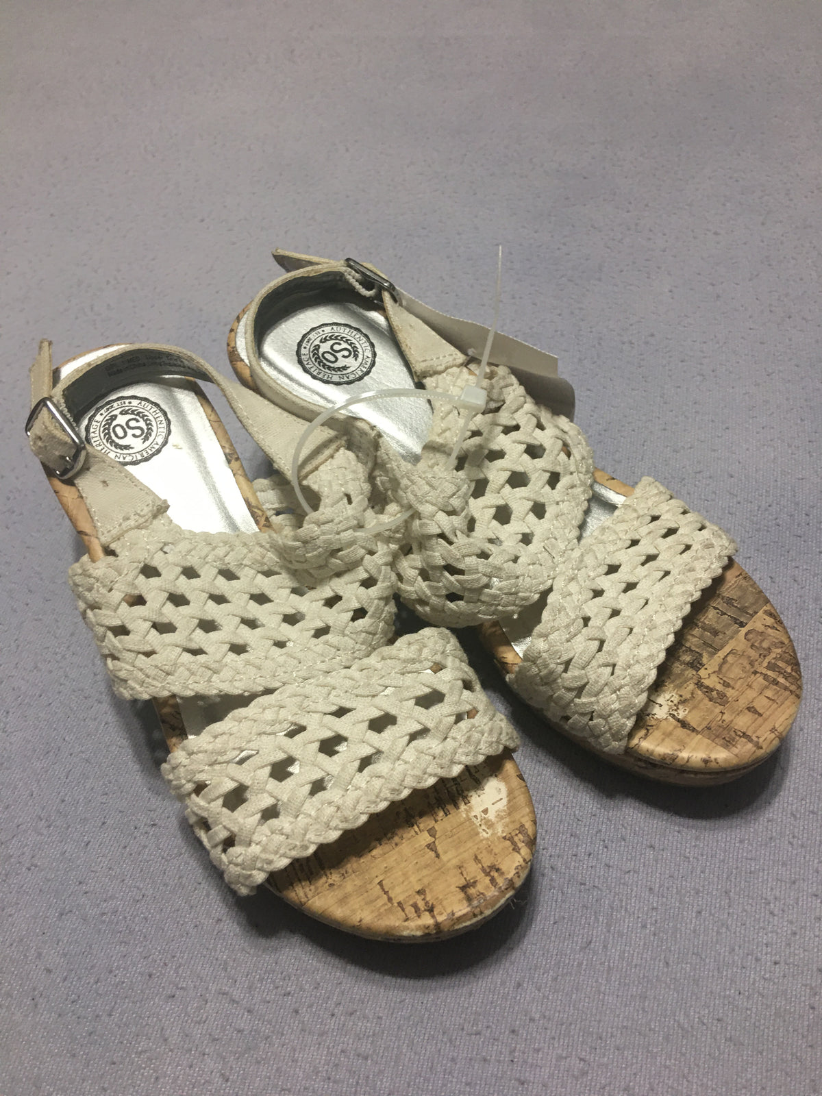 SO white wedge like new - size Shoes - Kids 1