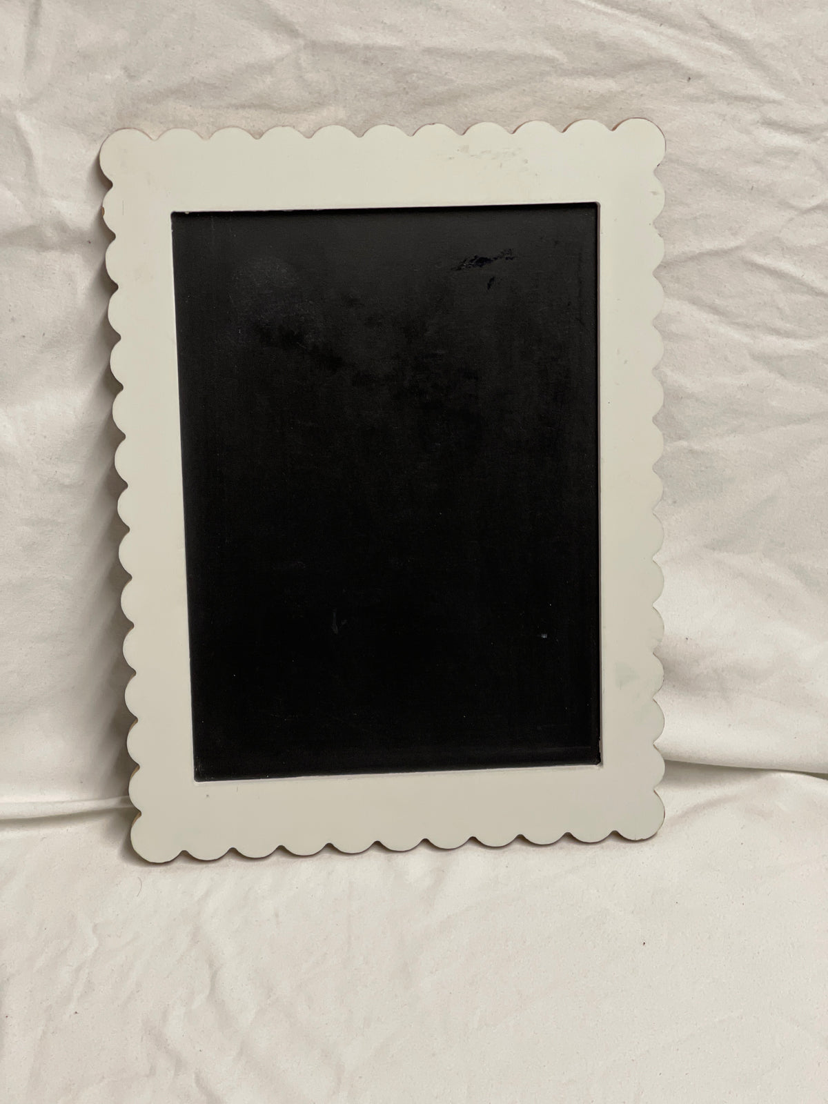 White easel chalkboard like new
