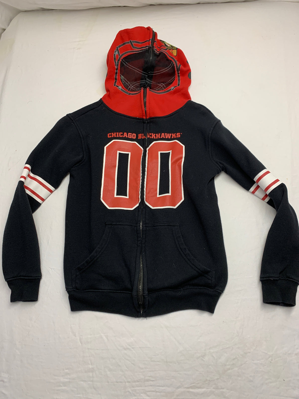 Chicago Blackhawks hooded sweatshirt - size Youth - 8 (M)