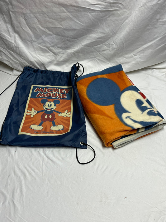 Disney Parks brand new Mickey Mouse blanket