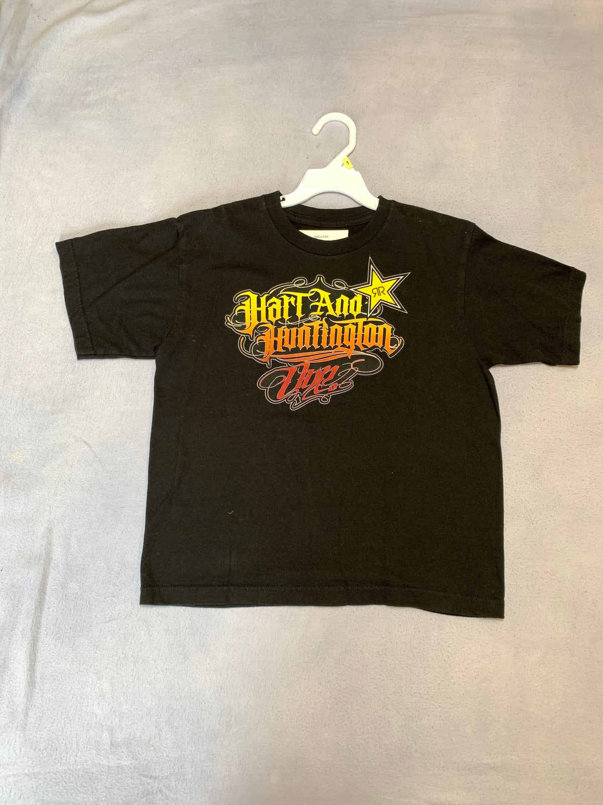 Hart and Huntington short sleeve black tee - size Youth - 6 (S)