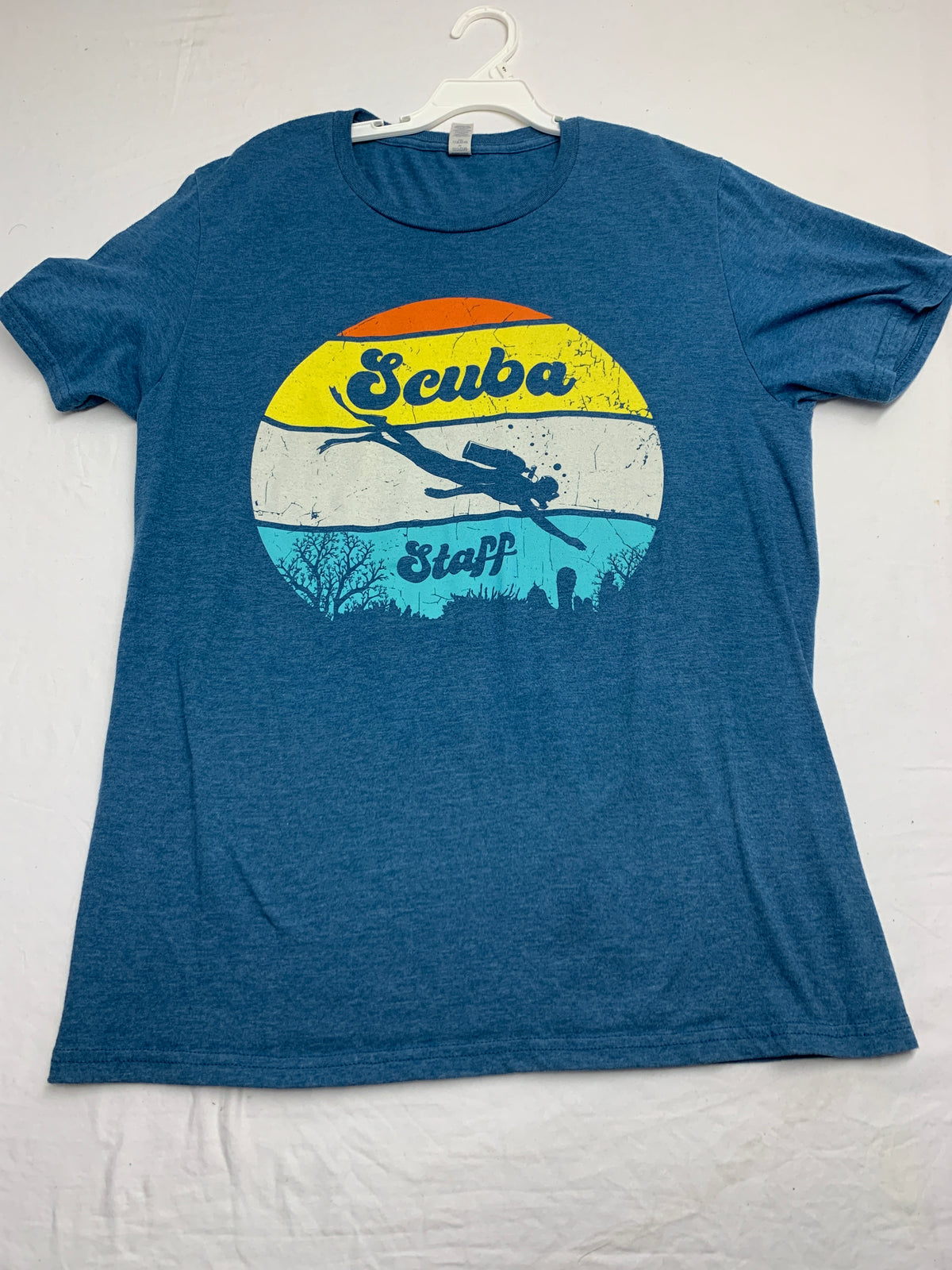 Scuba Staff blue ss tshirt - size Teen/Men - M (32-34)