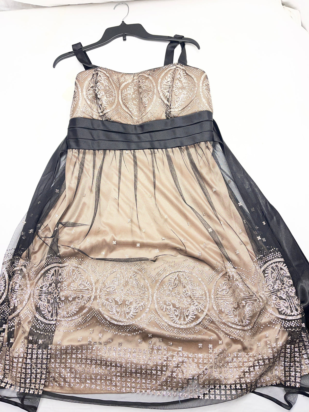 R & M Richards black and champagne - size Women - L (12/14)