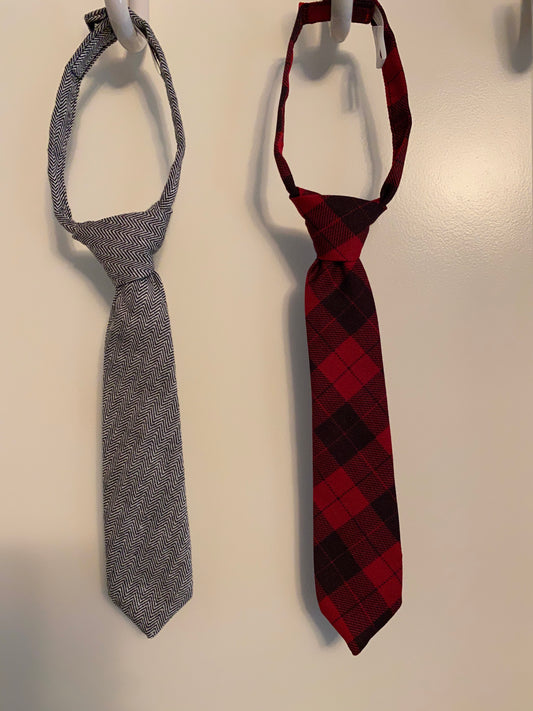 Ties: Gray, Red Plaid Cat&Jack VGUC (2) - size Toddler - 3T