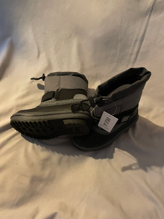 winter boots waterproof grey NWT - size Shoes - Toddler 7