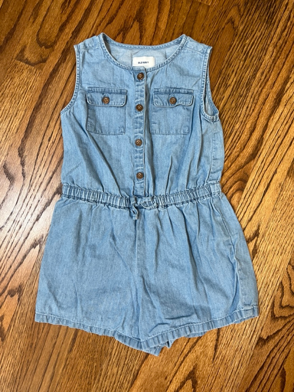 Denium Short Romper Old Navy GUC - size Toddler - 5T