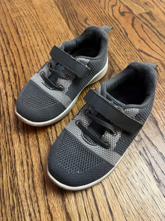 littlekiki Gray Velcro GUC Size 11 - size Shoes - Toddler 11