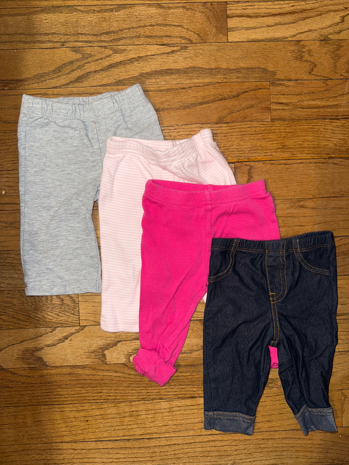 Carters 3m leggings GUC - size Month - 0-3 / 3M