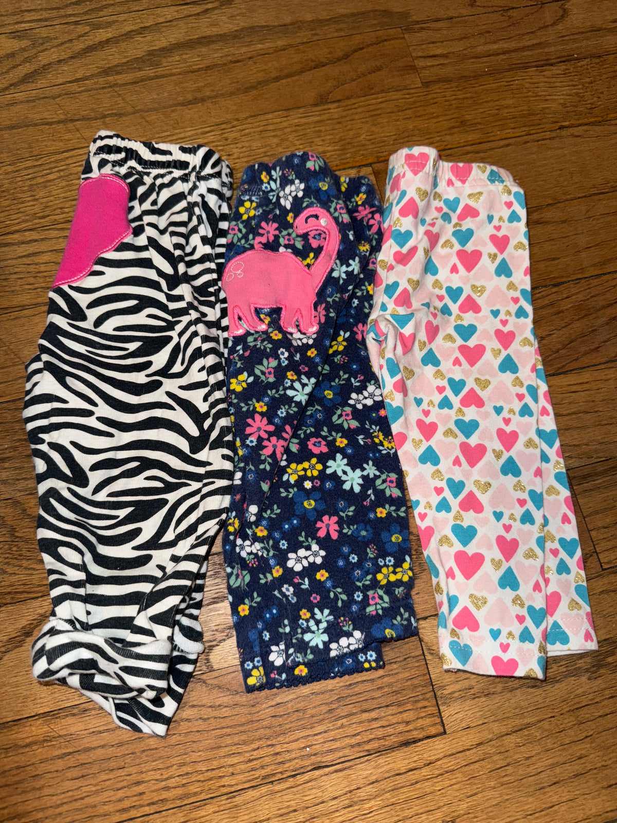 Carters leggings GUC 6 months - size Month - 3-6 / 6M