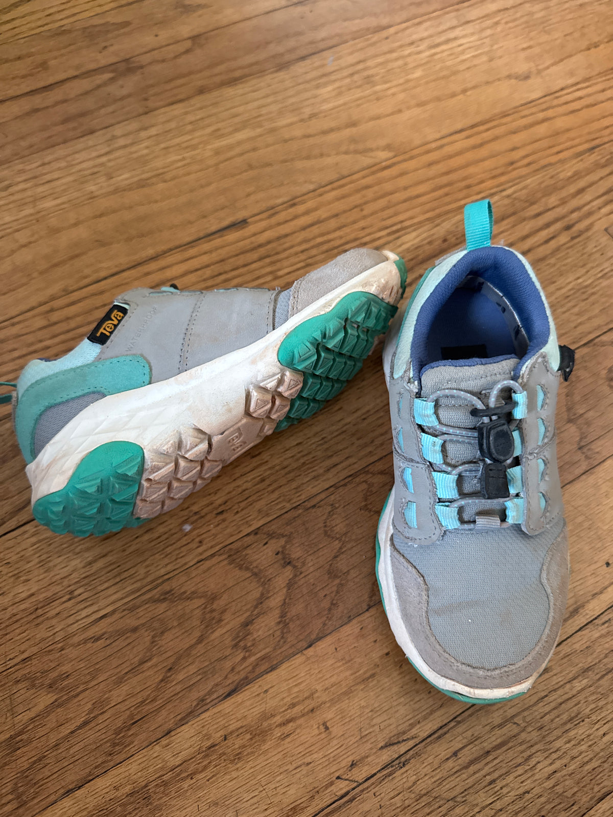 Teva hiking shoes GUC 11 grey and blue - size Shoes - Toddler 11