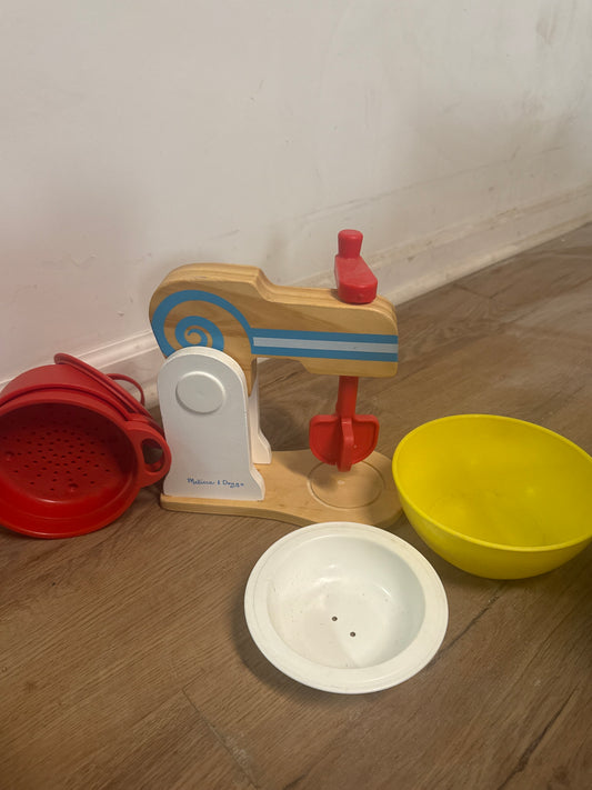 Melissa and Doug Mixer, Bowls, and Pot
