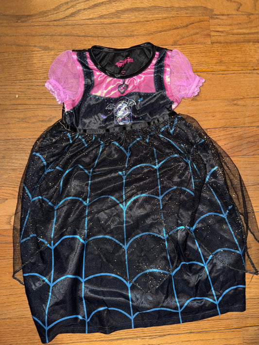 Vampirina short sleeve PJ dress VGUC 2t - size Toddler - 2T