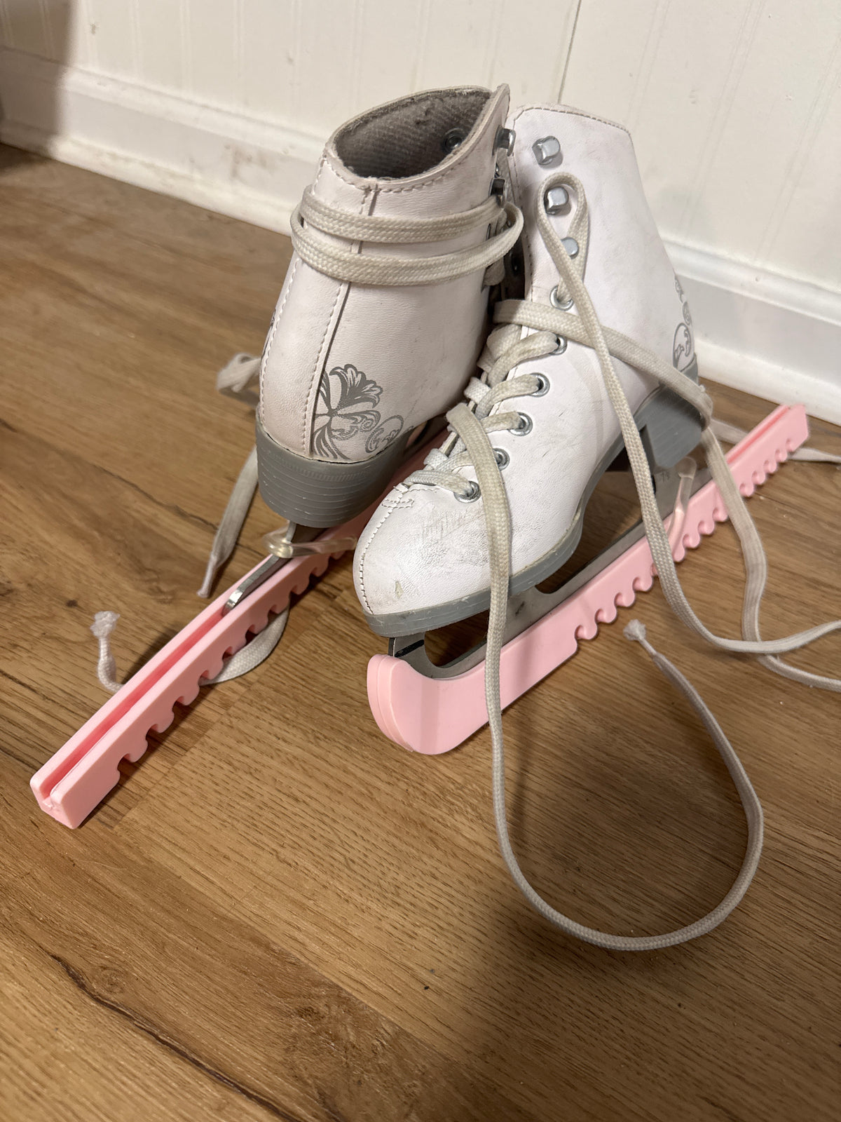 Blade runner Ice skates With blade cover GUC - size Shoes - Kids 13