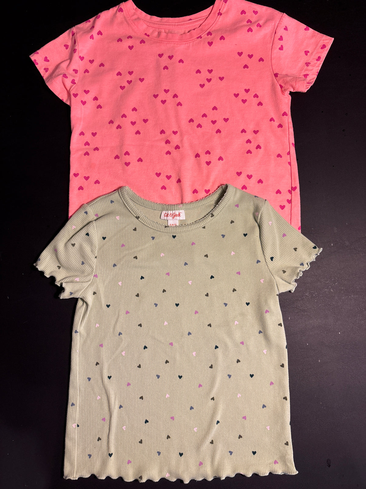 2 Cat&Jack size 6 SS shirts w hearts - size Youth - 6 (S)