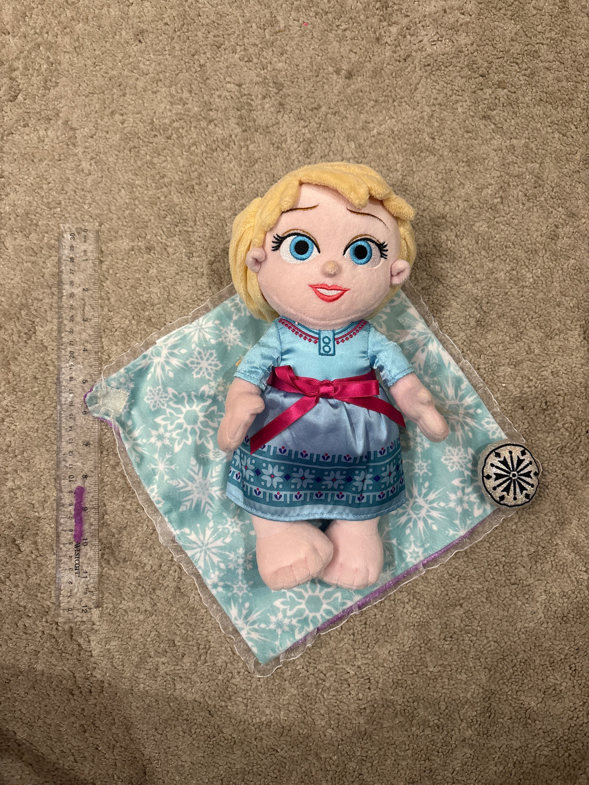 Plush baby Elsa w/ blanket