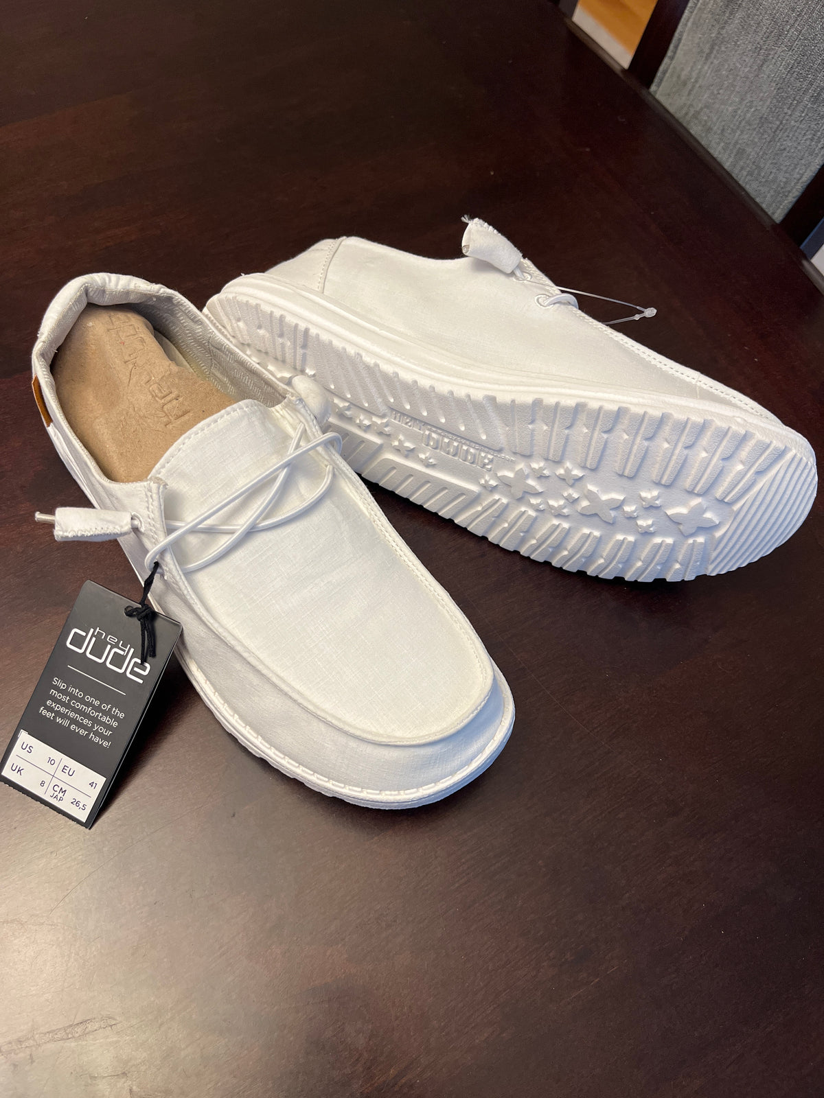New w tag, off white Hey Dude shoes - size Shoes - Adult 10