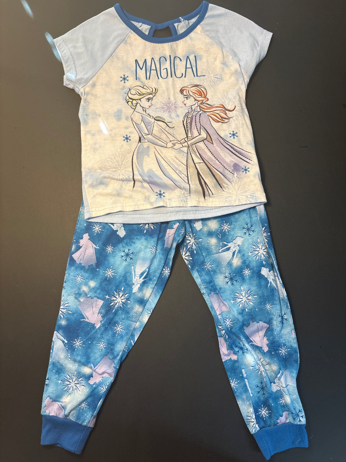 Disney Frozen Anna Elsa ss/pants pj set - size Youth - 6 (S)