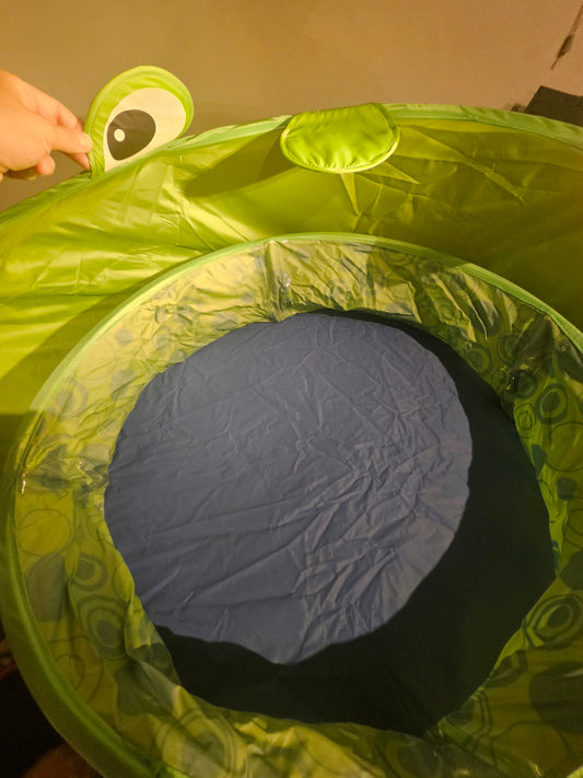 Frog Pop Up Travel Pool