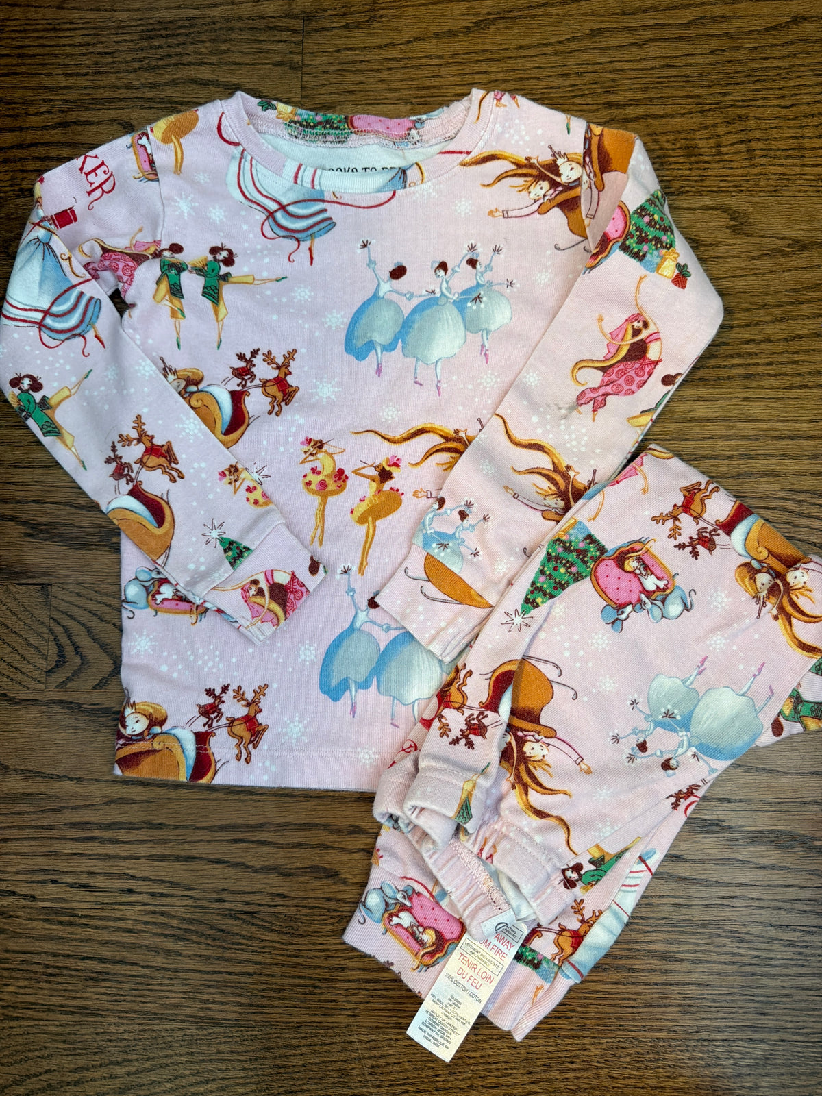 Nutcracker pjs - size Youth - 5 (XS)