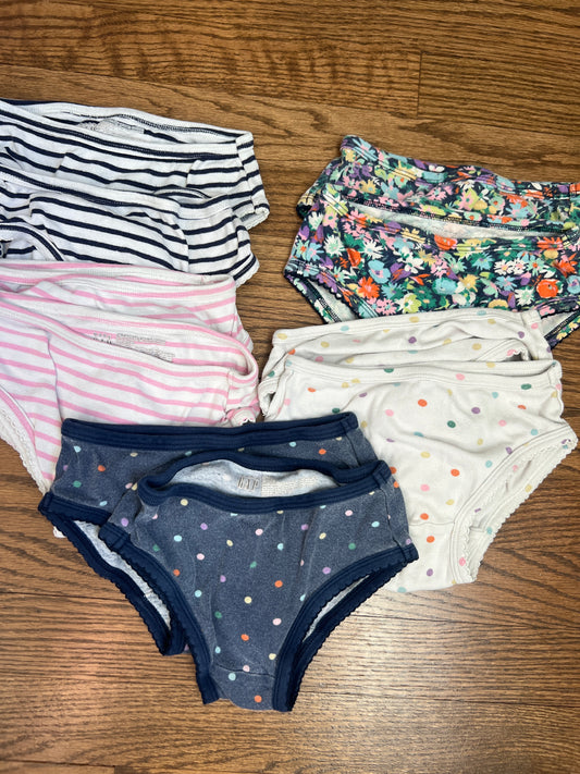 Baby gap underwear 10 pairs