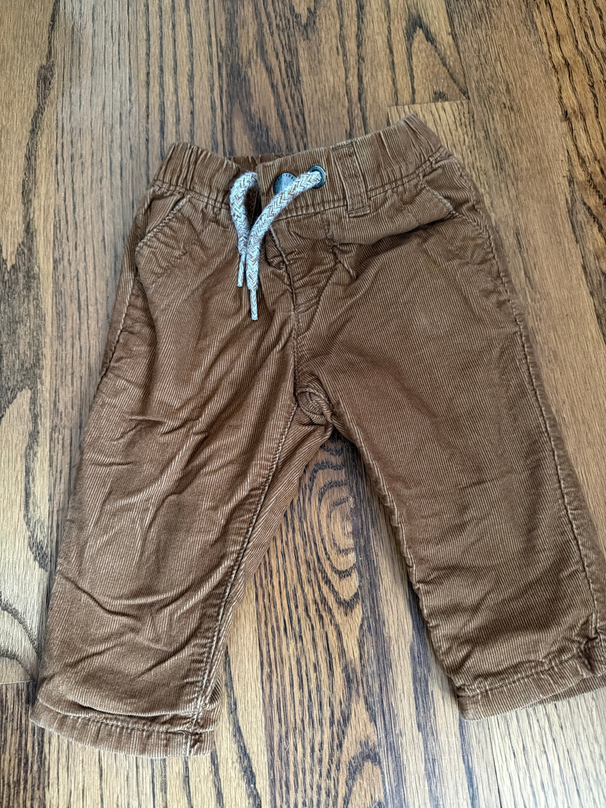 Baby gap corduroy pants - size Month - 6-12