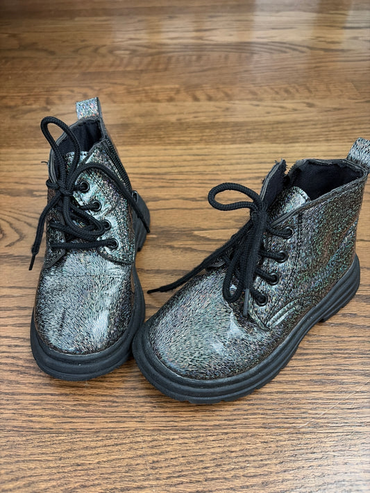 Black sparkle boots Zippered sides - size Shoes - Kids 12